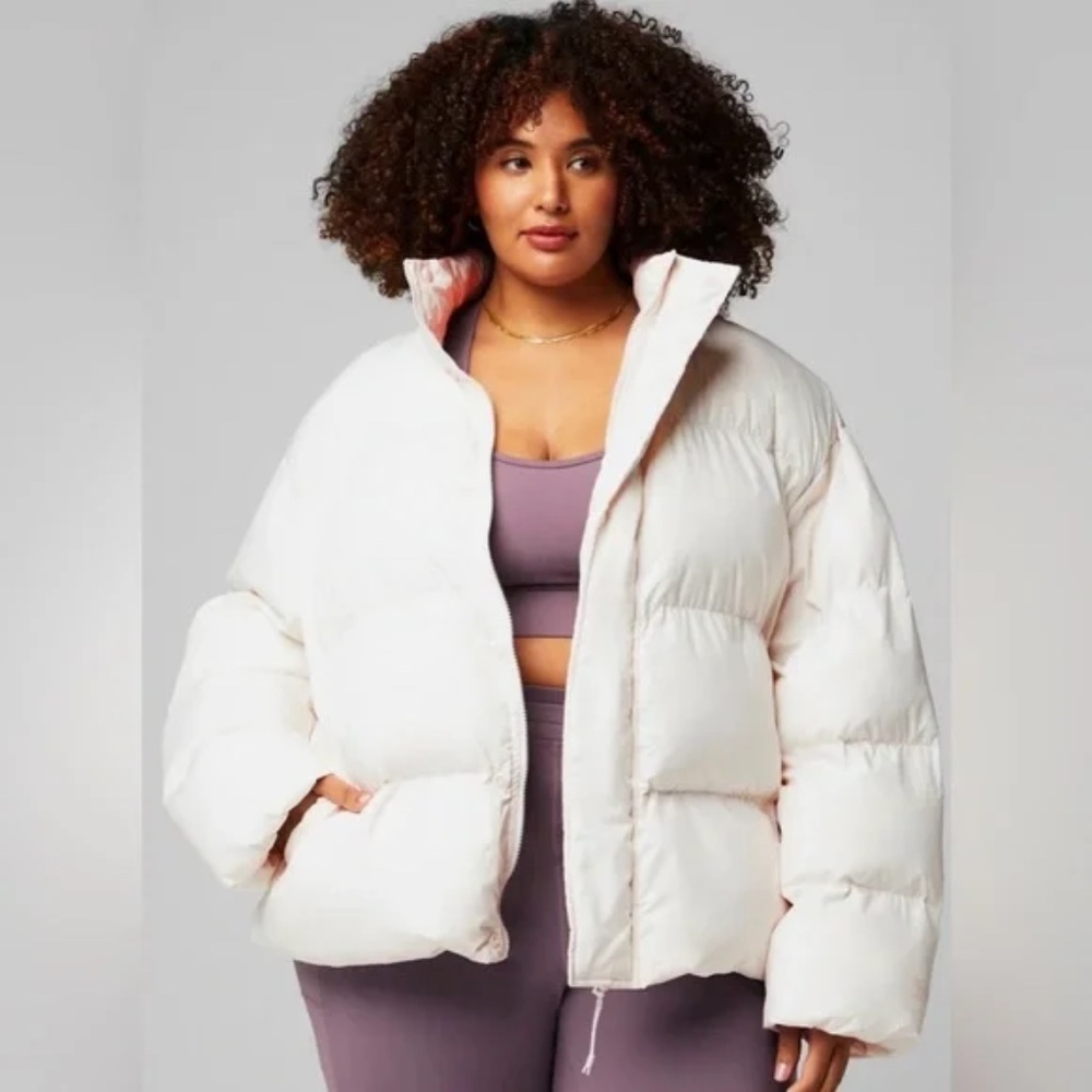 Fabletics Essential Puffer in Bone